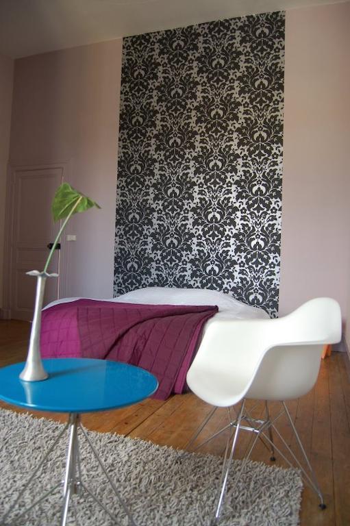 La Vieille Ecole Bed & Breakfast Bourgougnague Bilik gambar